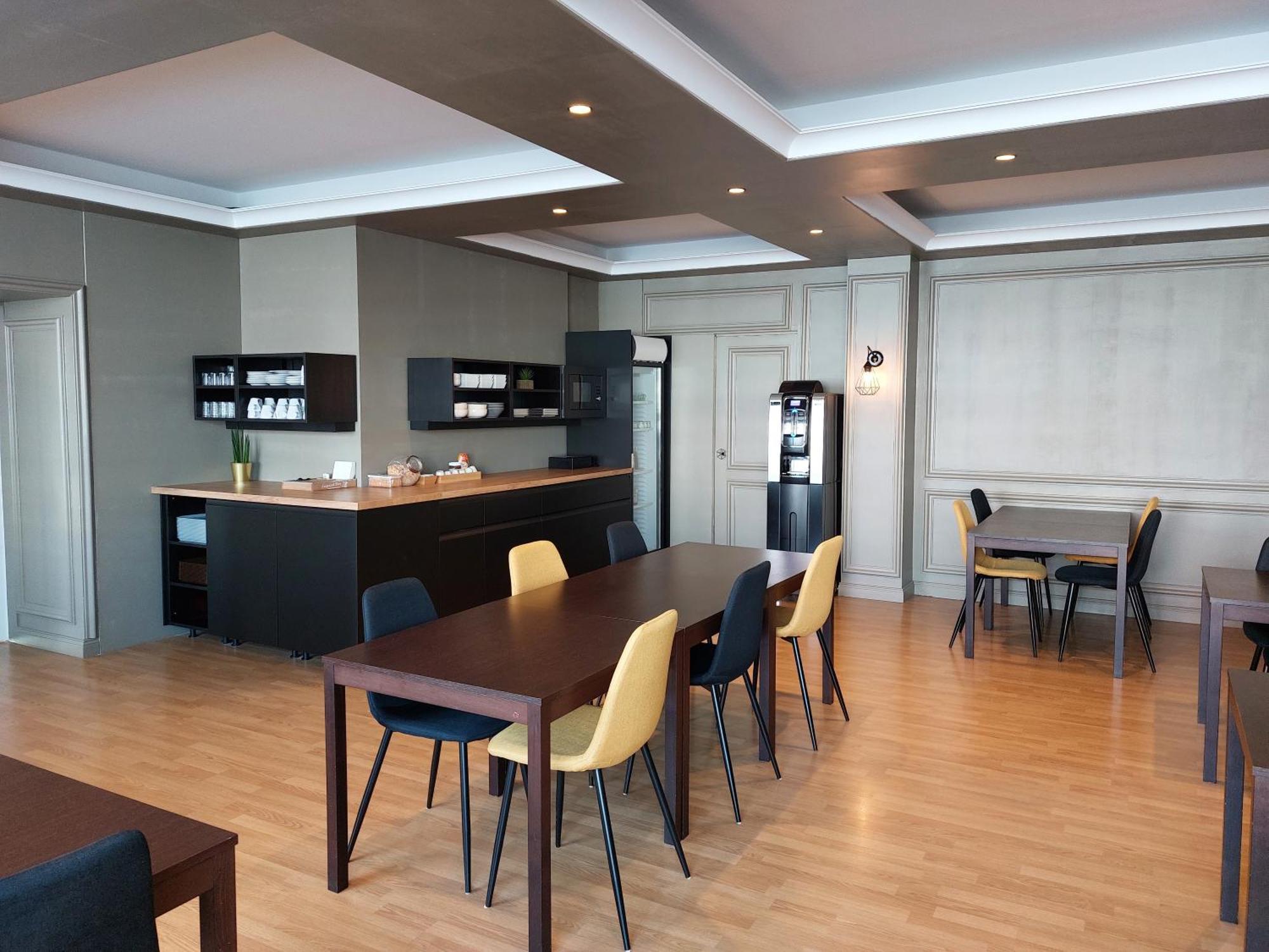 Cit'Hotel L'Europe - Cholet Gare Εξωτερικό φωτογραφία