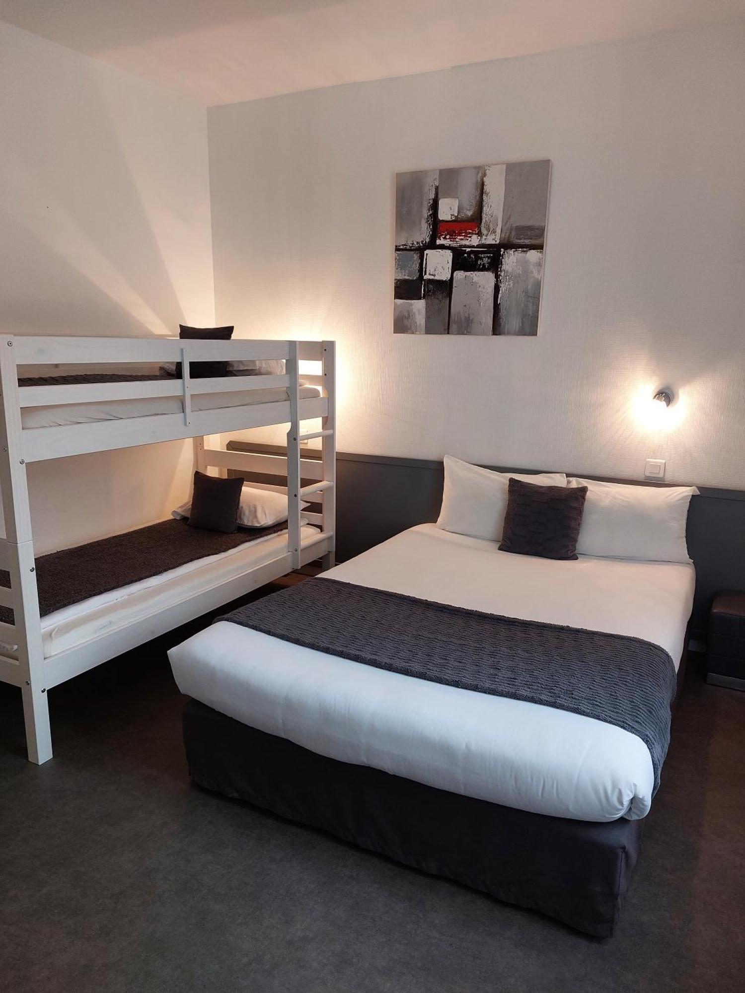 Cit'Hotel L'Europe - Cholet Gare Εξωτερικό φωτογραφία