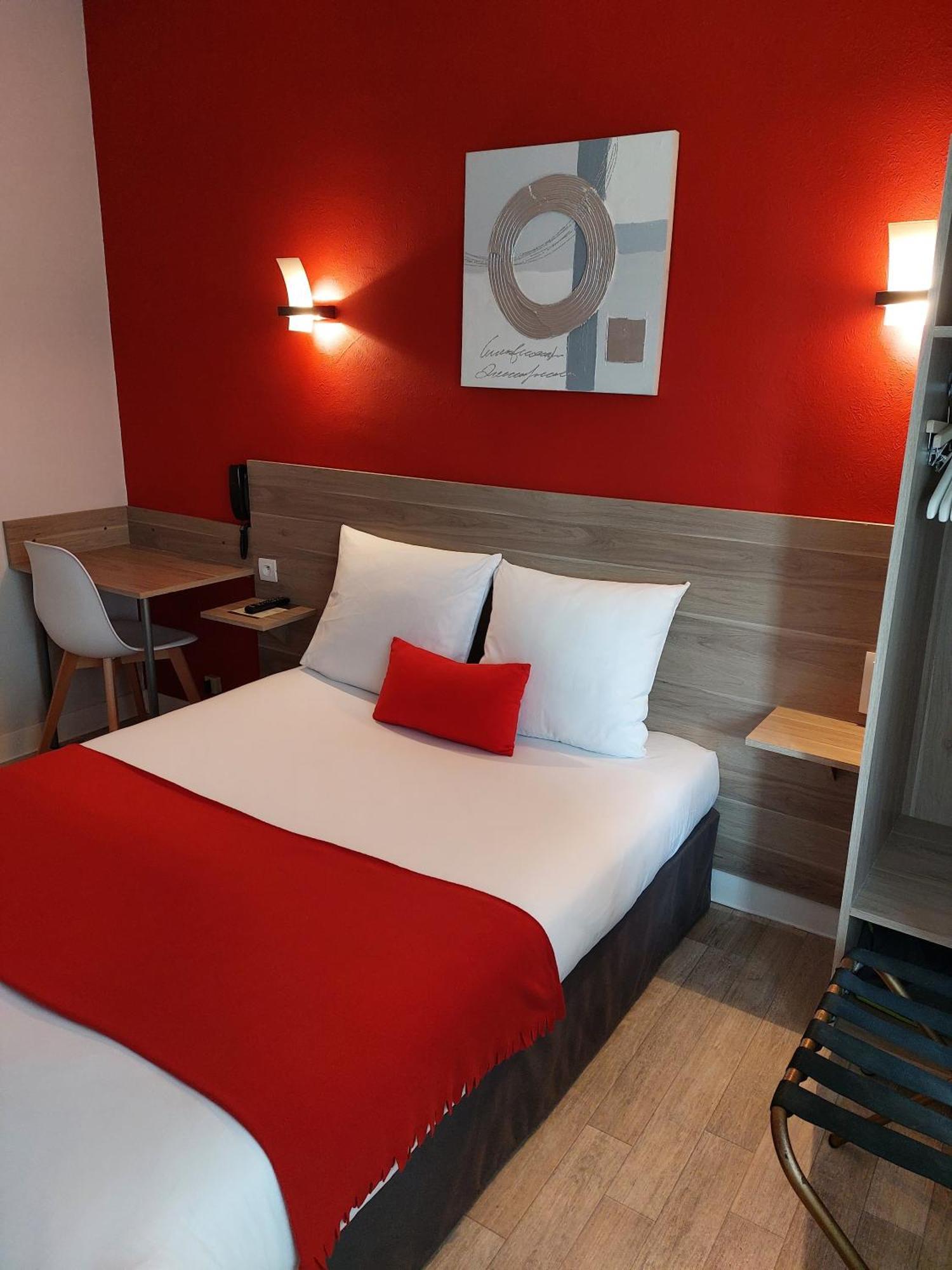 Cit'Hotel L'Europe - Cholet Gare Εξωτερικό φωτογραφία