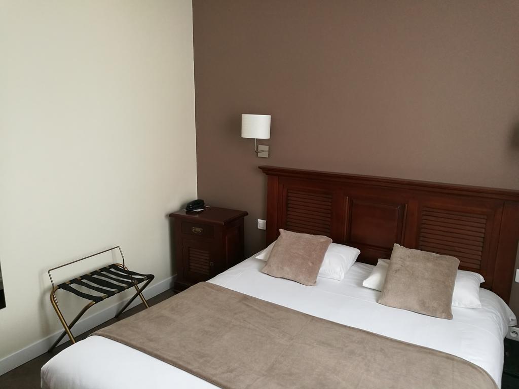 Cit'Hotel L'Europe - Cholet Gare Εξωτερικό φωτογραφία